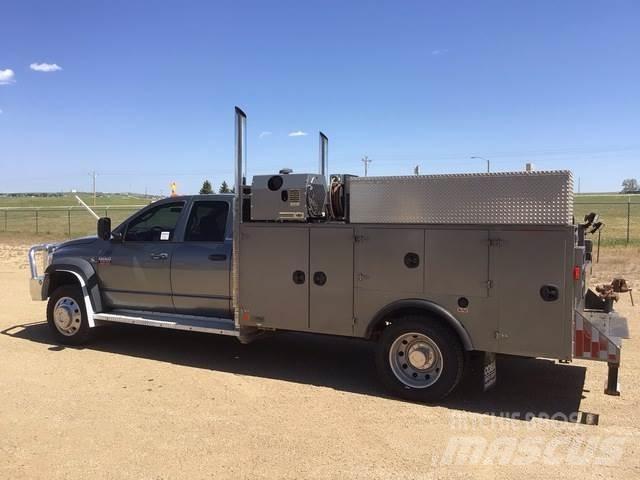 Dodge 5500 شاحنات خفيفة/مفصلية الجوانب