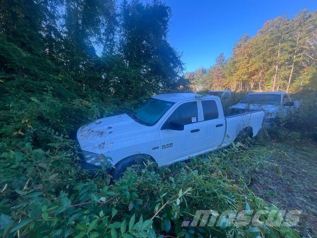 Dodge Ram شاحنات خفيفة/مفصلية الجوانب