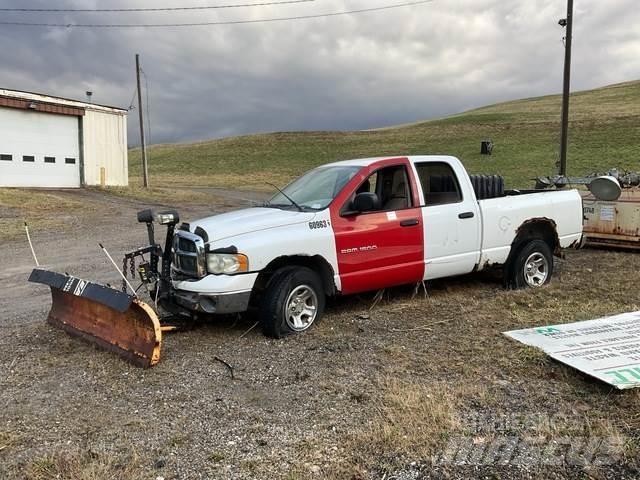 Dodge Ram 1500 حراثات ونصول الجليد