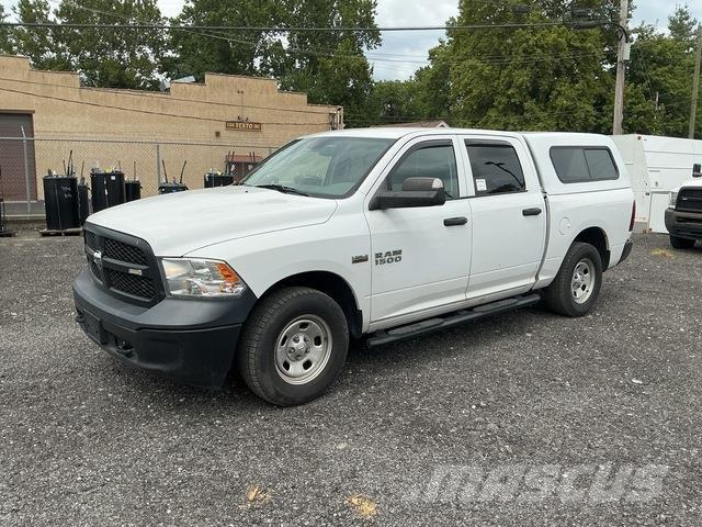 Dodge Ram 1500 شاحنات خفيفة/مفصلية الجوانب