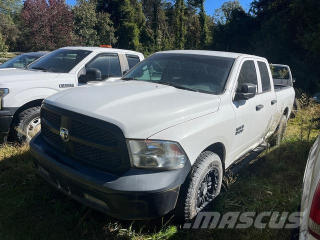 Dodge Ram 1500 شاحنات خفيفة/مفصلية الجوانب