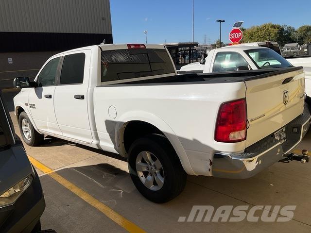 Dodge Ram 1500 شاحنات خفيفة/مفصلية الجوانب