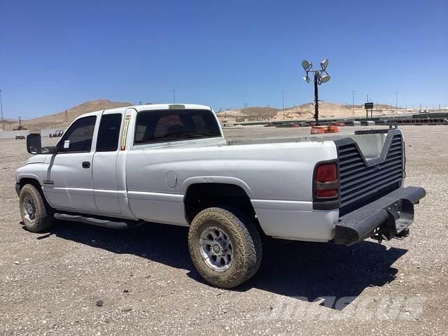 Dodge Ram 2500 أخرى