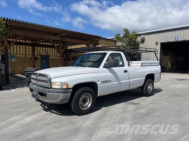 Dodge Ram 2500 شاحنات خفيفة/مفصلية الجوانب