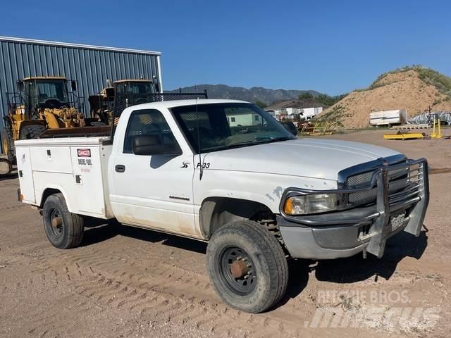Dodge Ram 2500 شاحنات خفيفة/مفصلية الجوانب