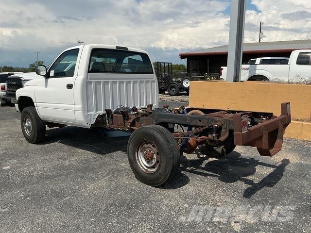 Dodge Ram 2500 كابينة والداخلية