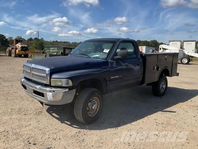 Dodge Ram 2500 شاحنات خفيفة/مفصلية الجوانب
