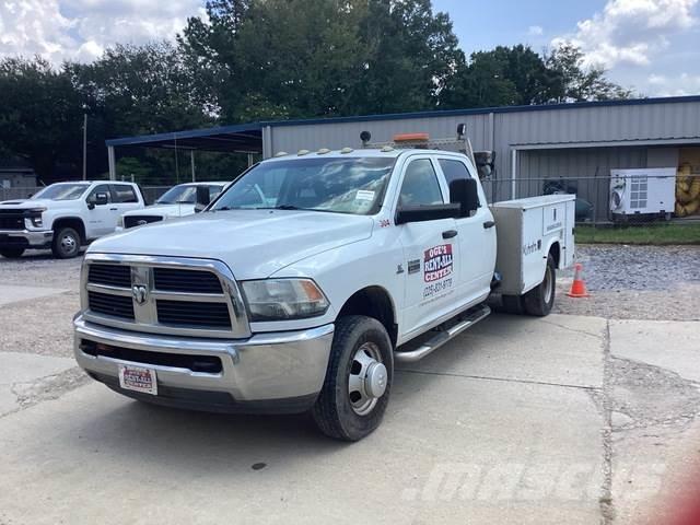 Dodge Ram 3500 شاحنات خفيفة/مفصلية الجوانب