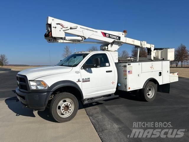 Dodge Ram 5500 المنصات الهوائية المثبتة على شاحنة