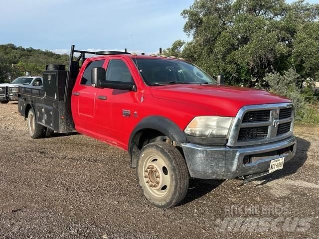 Dodge Ram 5500 شاحنات مسطحة/مفصلية الجوانب