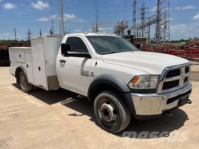 Dodge Ram 5500 شاحنات خفيفة/مفصلية الجوانب