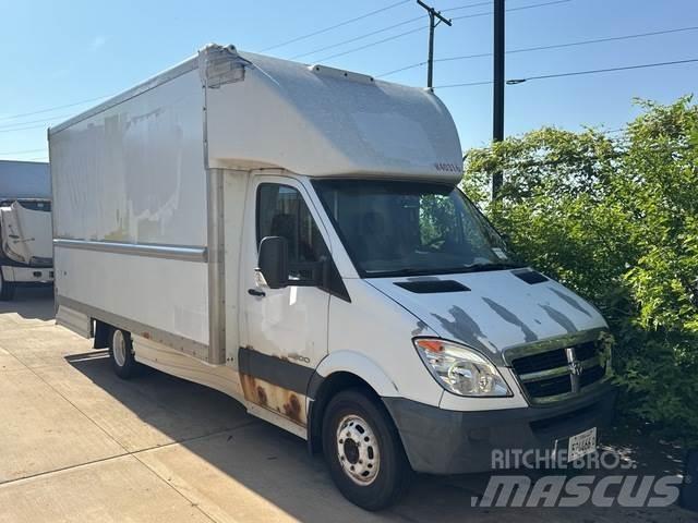 Dodge Sprinter شاحنة مقفلة