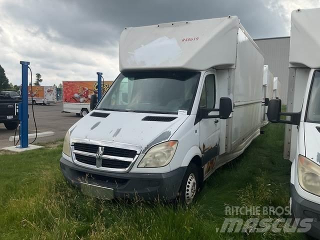 Dodge Sprinter شاحنة مقفلة