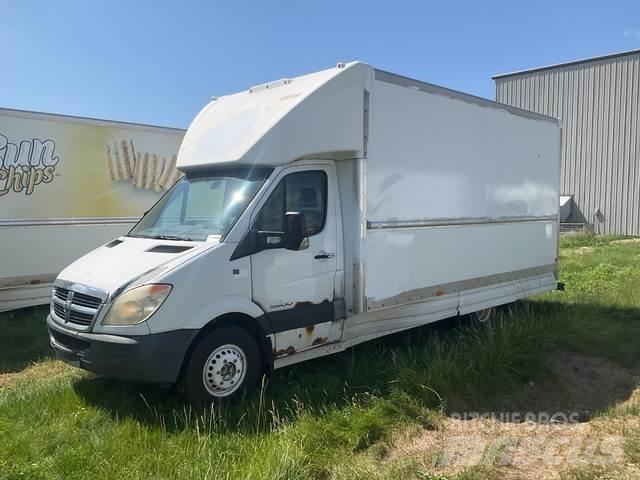Dodge Sprinter شاحنة مقفلة