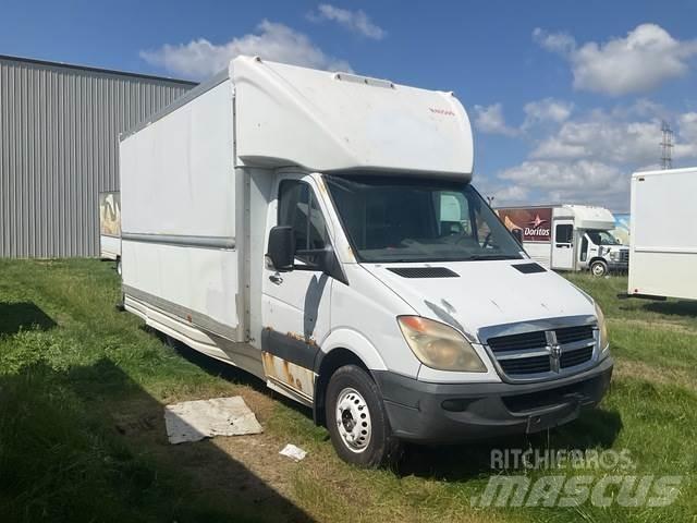 Dodge Sprinter شاحنة مقفلة