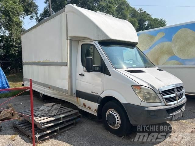 Dodge Sprinter شاحنة مقفلة