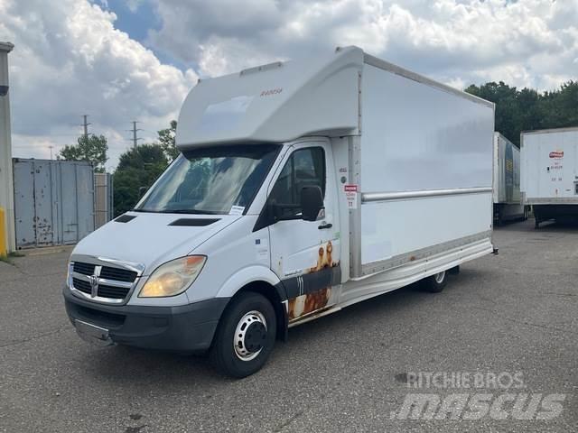 Dodge Sprinter شاحنة مقفلة