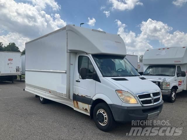 Dodge Sprinter شاحنة مقفلة
