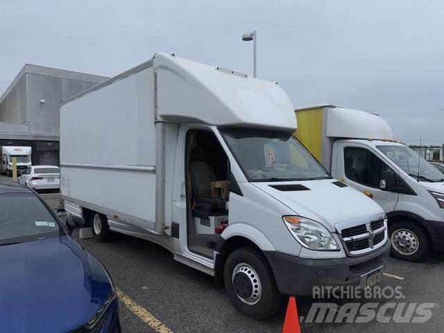 Dodge Sprinter شاحنة مقفلة