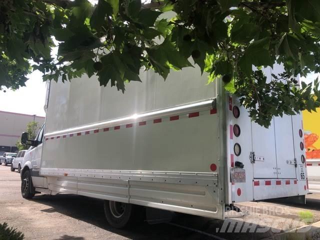 Dodge Sprinter شاحنة مقفلة