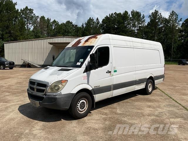 Dodge Sprinter شاحنة مقفلة