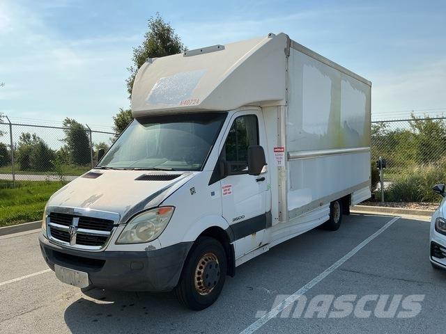 Dodge Sprinter شاحنة مقفلة