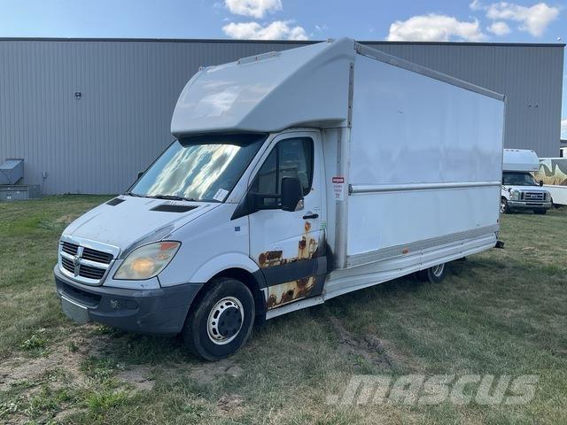 Dodge Sprinter شاحنة مقفلة