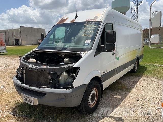 Dodge Sprinter شاحنة مقفلة