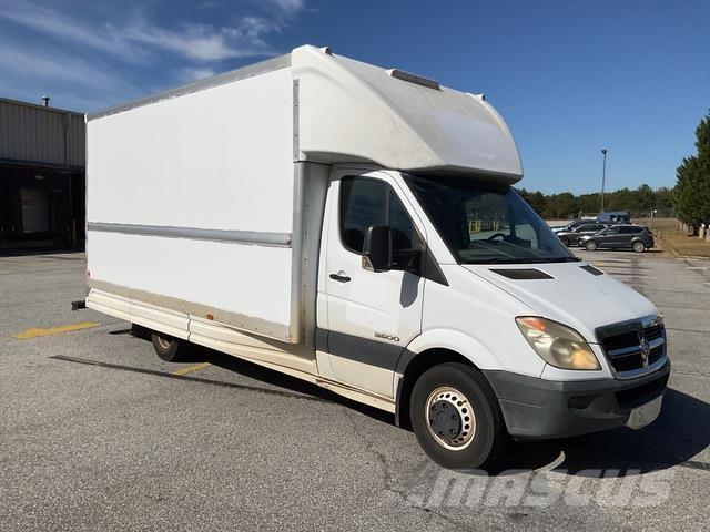 Dodge Sprinter شاحنة مقفلة