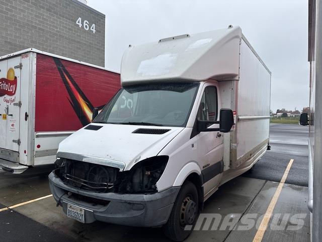 Dodge Sprinter شاحنات ذات هيكل صندوقي
