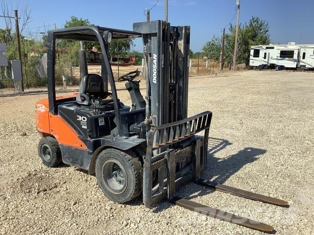 Doosan D30S-7 Forklift trucks - others