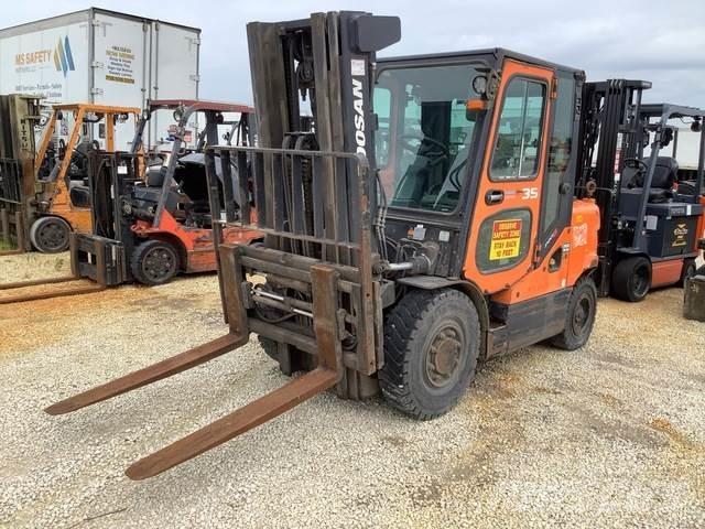 Doosan D35S-5 أخرى