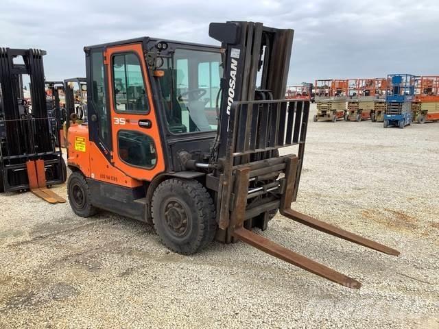 Doosan D35S-5 أخرى