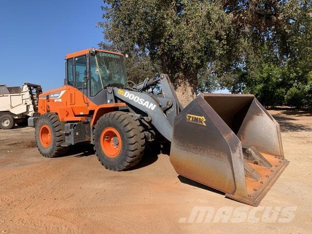 Doosan DL250-5 لوادر بعجل