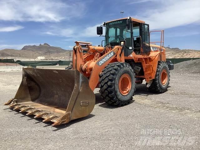 Doosan DL300-5 لوادر بعجل