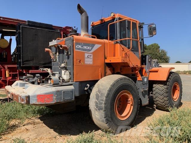 Doosan DL300-5 لوادر بعجل