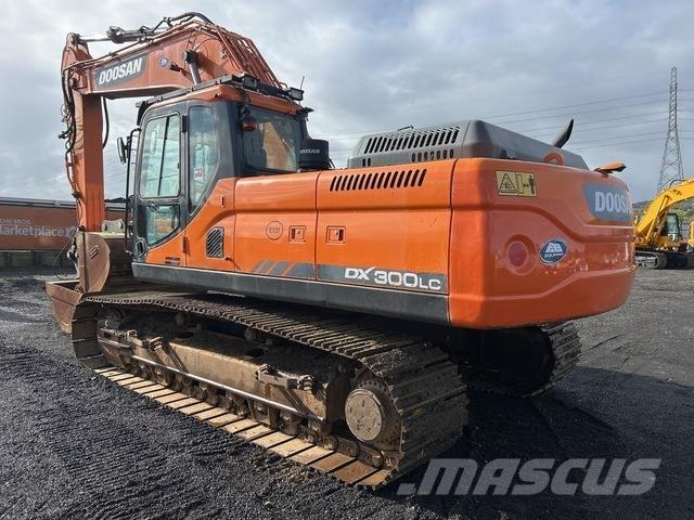 Doosan DX300LC حفارات زحافة