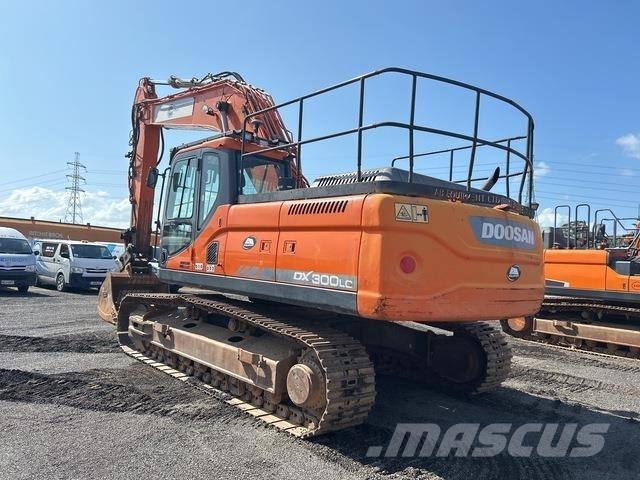 Doosan DX300LC حفارات زحافة