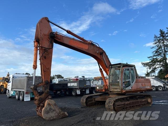 Doosan DX300LC حفارات زحافة