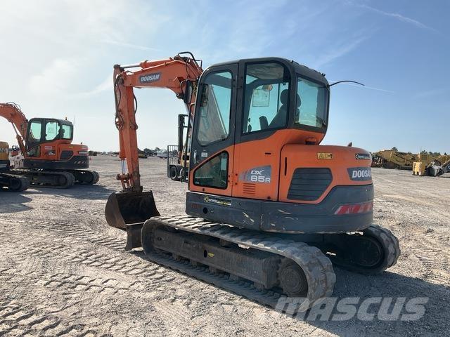 Doosan DX85R-3 حفارات زحافة