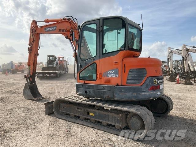 Doosan DX85R-3 حفارات زحافة