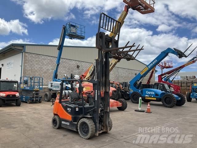 Doosan G30E3-5 أخرى
