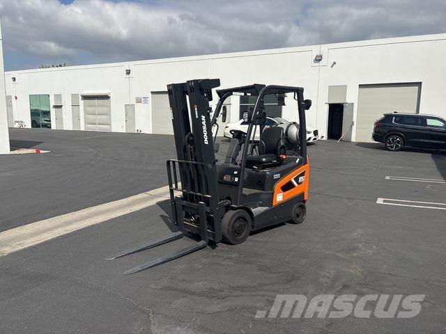 Doosan GC15S-9 شاحنات ذات رافعات شوكية - أخرى