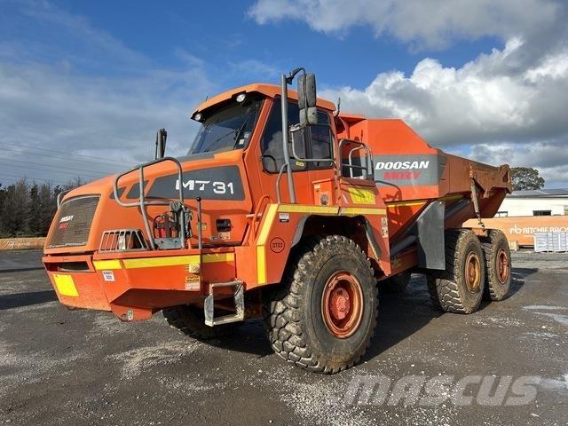 Doosan MT31 ساحبات مفصلية