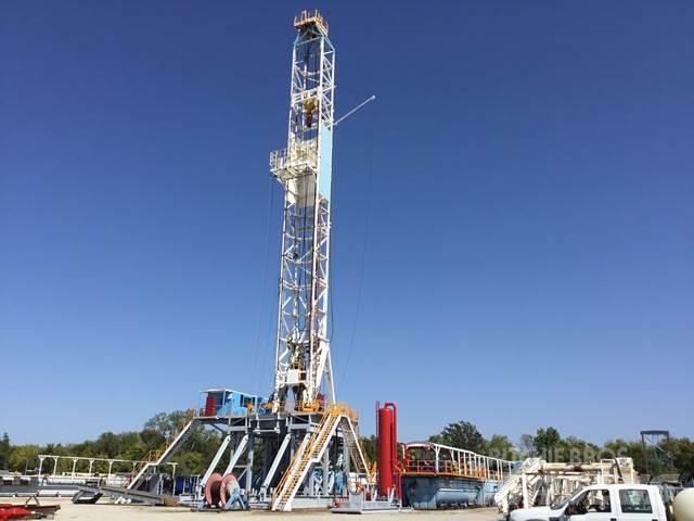  Drilling RIg معدات الثقب السطحي