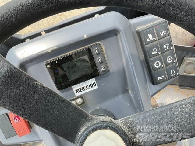 Dynapac CA305 مداحل أحادية الأسطوانة