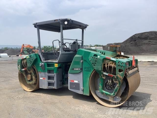 Dynapac CC4200 مداحل ثنائية الاسطوانة