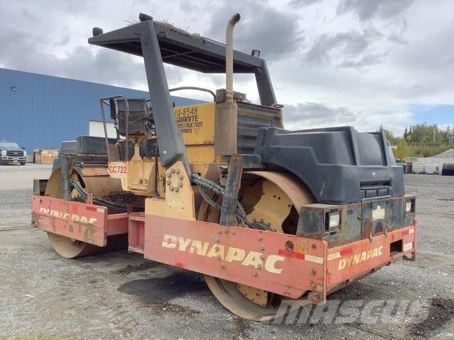 Dynapac CC722 مداحل ثنائية الاسطوانة