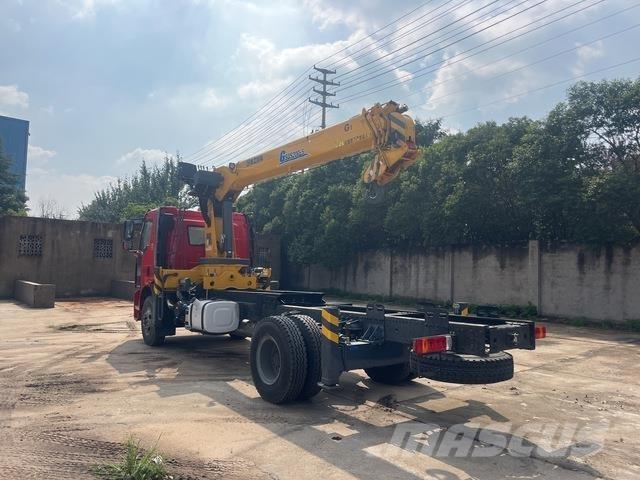 FAW J6L-240 شاحنات الرافعات
