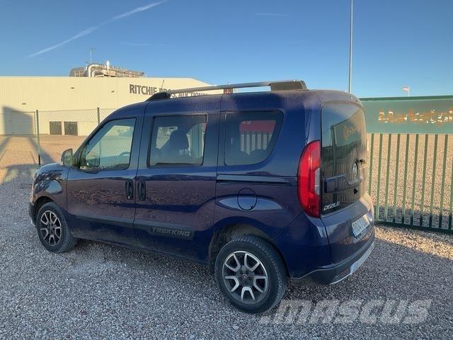 Fiat Doblo سيارات